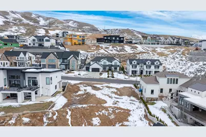 4899 N Vialetto Way #206, Lehi, UT 84043 - Photo 6