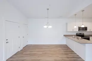 871 N Pugh Ln, Saratoga Springs, UT 84045 - Photo 14