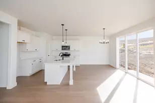 2719 N Blue Dawn Ln, Saratoga Springs, UT 84045 - Photo 4