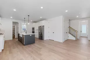 1263 Crest Dale Ln S, Santaquin, UT 84655 - Photo 2