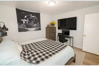 86 Mill Rd, Layton, UT 84041 - Photo 4