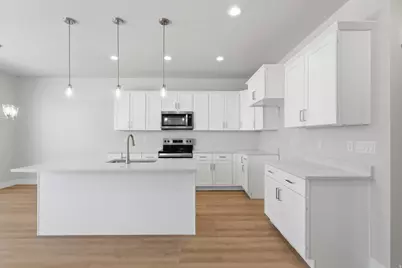 677 E 800 S St S, Springville, UT 84663 - Photo 4