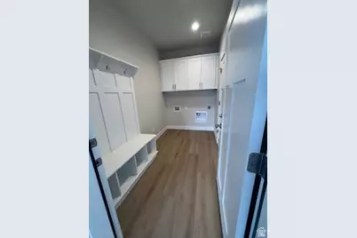 677 E 800 S St S, Springville, UT 84663 - Photo 14