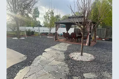 373 E 10450 St S, Sandy, UT 84070 - Photo 6
