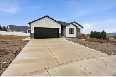 258 E 250 S, Richmond, UT 84333 - Photo 2