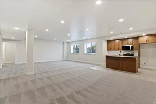 442 W Randys Ct, Farmington, UT 84025 - Photo 34