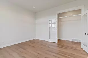 442 W Randys Ct, Farmington, UT 84025 - Photo 6