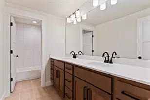 442 W Randys Ct, Farmington, UT 84025 - Photo 40