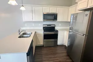 1831 W Newcastle Ln, Saratoga Springs, UT 84045 - Photo 10