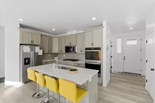 4896 S Snarr Haven Ct W, Taylorsville, UT 84129 - Photo 10