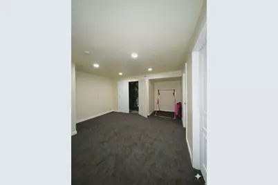 1349 S Mountain Crest Dr W, Woods Cross, UT 84087 - Photo 28