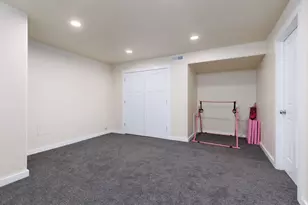 1349 S Mountain Crest Dr W, Woods Cross, UT 84087 - Photo 30