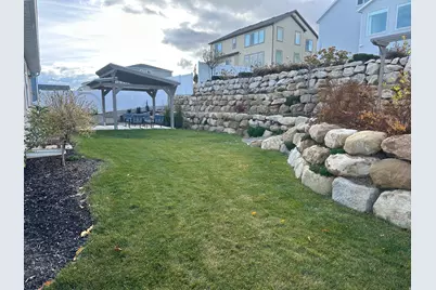 2887 S Greenhead Dr W, Saratoga Springs, UT 84045 - Photo 2