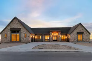 204 S Troy St, Mapleton, UT 84664 - Photo 46