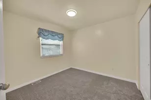 708 W 740 S, Tooele, UT 84074 - Photo 18