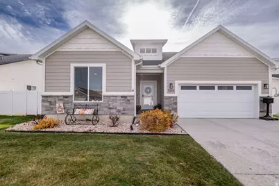 589 E Green Springs Way, South Weber, UT 84405 - Photo 2