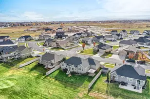 2444 N Hooded Crane Circle, Clinton, UT 84015 - Photo 40