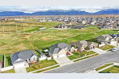 2444 N Hooded Crane Cir #11, Clinton, UT 84015 - Photo 38