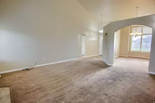 2444 N Hooded Crane Circle, Clinton, UT 84015 - Photo 8