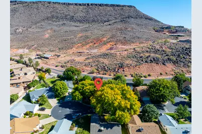 710 S Indian Hills Dr #3, Saint George, UT 84770 - Photo 2