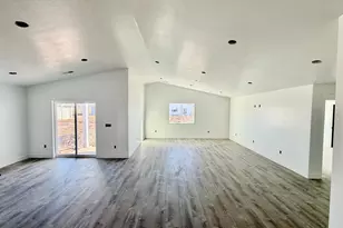 272 N 400 W, Preston, ID 83263 - Photo 2