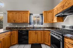 10965 N Wallace Ln, Thatcher, UT 84337 - Photo 8