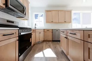 2733 N Blue Dawn Ln, Saratoga Springs, UT 84045 - Photo 4