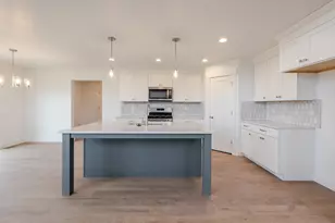 2733 N Blue Dawn Ln, Saratoga Springs, UT 84045 - Photo 8