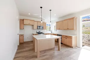 2733 N Blue Dawn Ln, Saratoga Springs, UT 84045 - Photo 6
