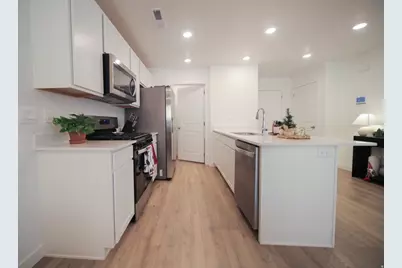 1737 S Devils Garden Ln, Washington, UT 84780 - Photo 10