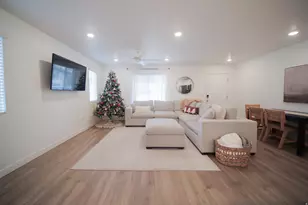 1737 S Devils Garden Ln, Washington, UT 84780 - Photo 12