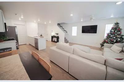 1737 S Devils Garden Ln, Washington, UT 84780 - Photo 4