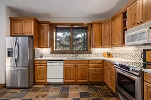 2091 Windsor Pk Cir, Bountiful, UT 84010 - Photo 46