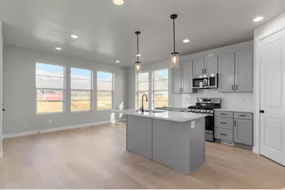 5042 W Green Ash Ln, Highland, UT 84003 - Photo 8