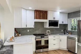 4509 S Holladay Circle, Holladay, UT 84117 - Photo 14