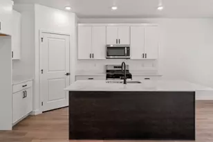 573 S Foundation Trl, Cedar City, UT 84720 - Photo 2