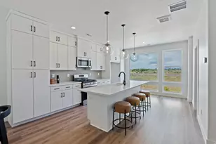 1485 W Burke Ln, Farmington, UT 84025 - Photo 4