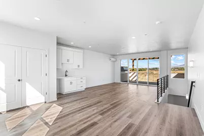 1485 W Burke Ln #102, Farmington, UT 84025 - Photo 14