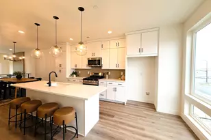 1485 W Burke Ln, Farmington, UT 84025 - Photo 4