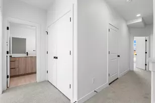 1493 W Burke Ln, Farmington, UT 84025 - Photo 10