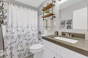 7775 S Steffensen Dr, Cottonwood Heights, UT 84121 - Photo 14