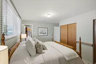 1583 Meadowmoor Rd, Holladay, UT 84117 - Photo 12