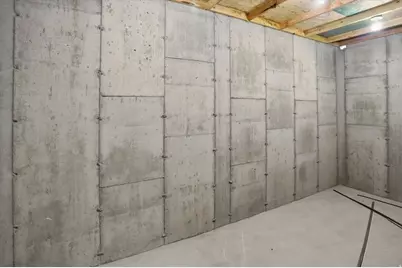 128 N 900 E, Hyde Park, UT 84318 - Photo 38