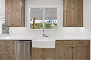 128 N 900 E, Hyde Park, UT 84318 - Photo 16