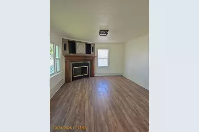 268 N 300 E, Clearfield, UT 84015 - Photo 2