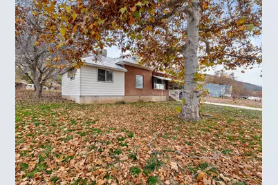 106 N Mountain Rd, Fruit Heights, UT 84037 - Photo 6