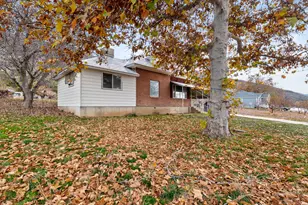 106 N Mountain Rd, Fruit Heights, UT 84037 - Photo 6