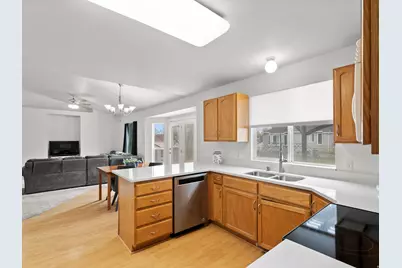 4963 W 8780 S, West Jordan, UT 84081 - Photo 4