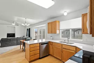 4963 W 8780 S, West Jordan, UT 84081 - Photo 4