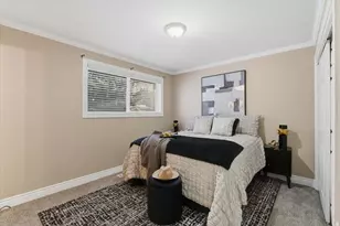 1096 N 300 W, Layton, UT 84041 - Photo 12